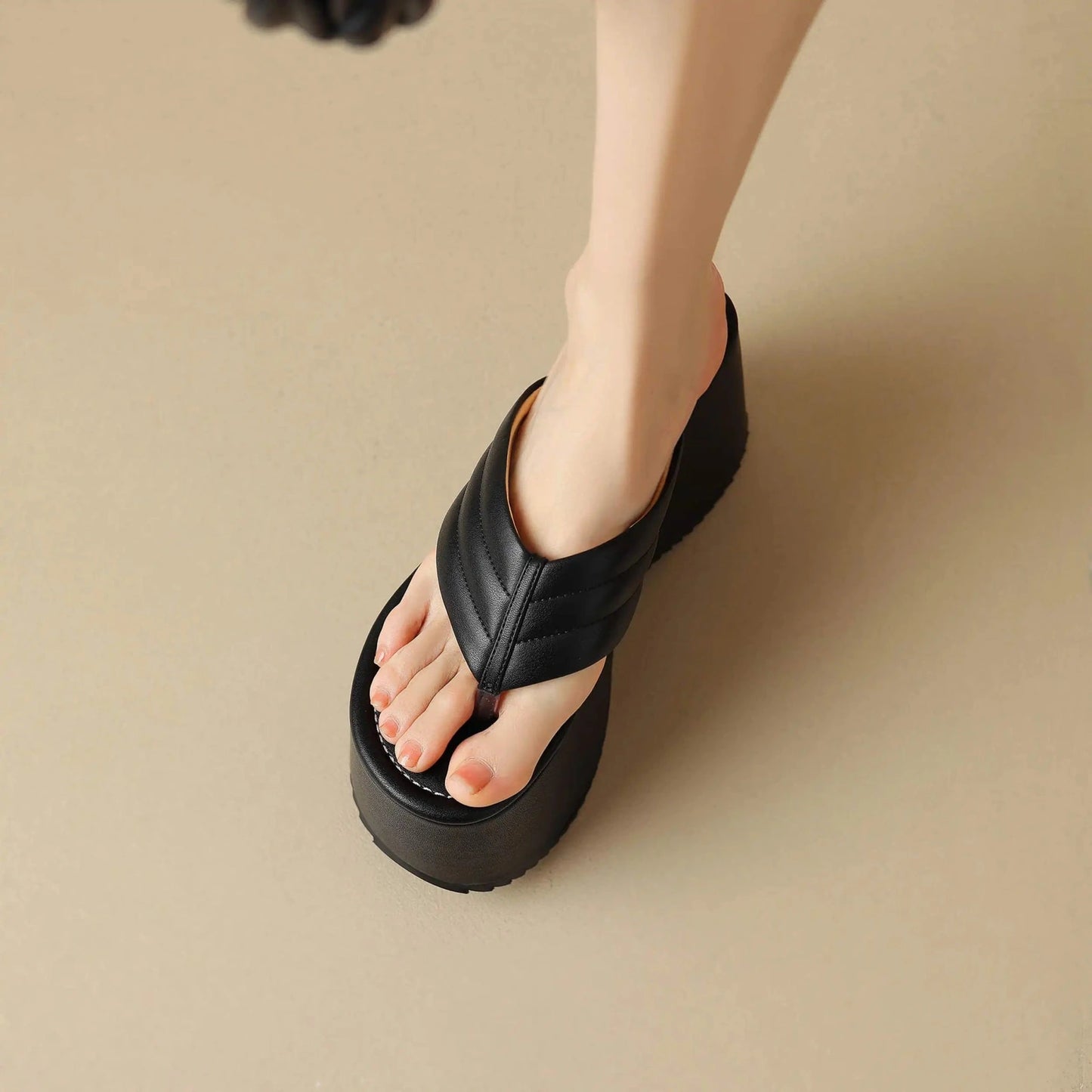 Tongs Cuir Femme à Semelle Compensée "La Exaltation"