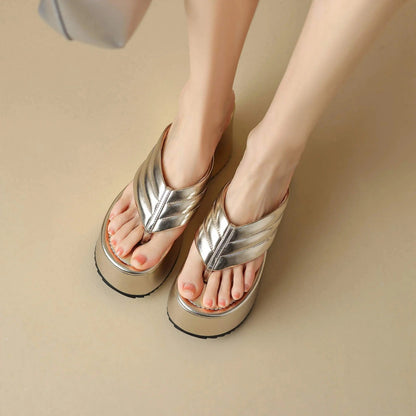 Tongs Cuir Femme à Semelle Compensée "La Exaltation"